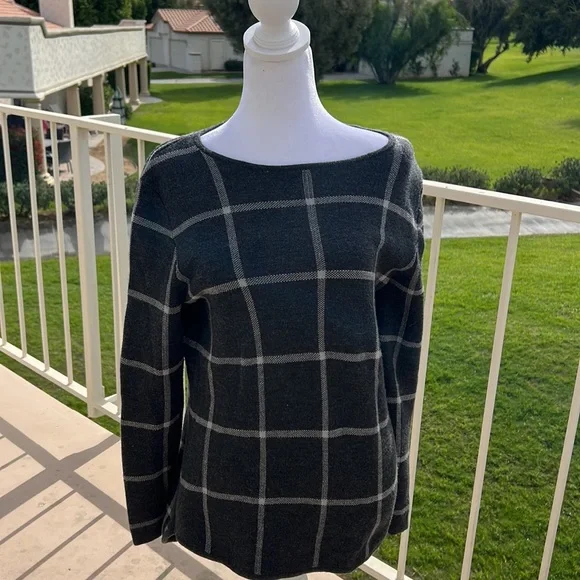 Athleta Dakota merino wool Windowpane sweater sz medium. - Picture 6 of 8